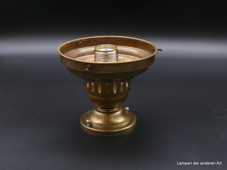 Goldbraune Jugendstil Anbauleuchte aus Messing mit Lüftungsschlitzen 1xE27/40W