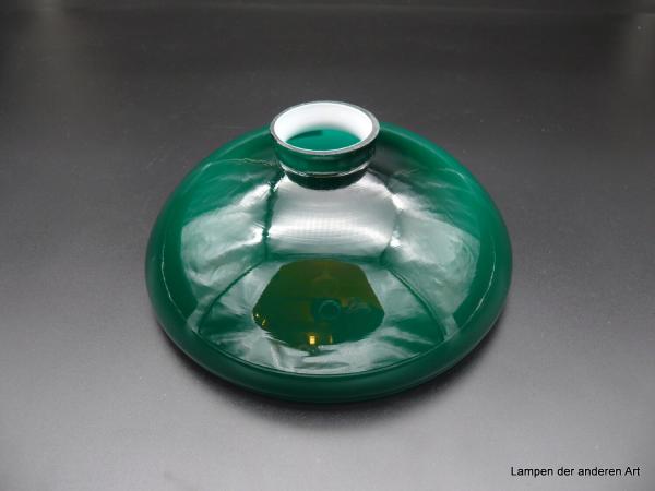 Jugendstil Lampenschirm mundgeblasen grünblau überfangen, innen weiß, H: 8cm, D: 22cm, Griffrand: 6 cm