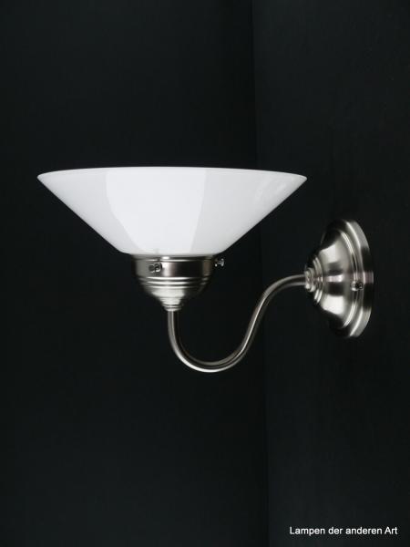 Schlichte Art Deco Wandleuchte Messing matt vernickelt, mit flachem weißem Schirm 1xE27/40W, Spiegel-Badlampe, nach oben